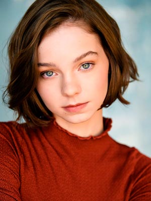 Эмма Майерс в роли Пиппы (Пип) Фиц-Амоби