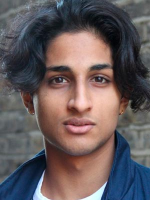 Рахул Паттни в роли Сала Сингха